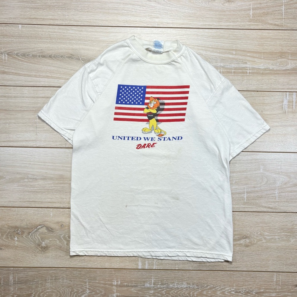 Y2K D.A.R.E Graphic tee | Size M